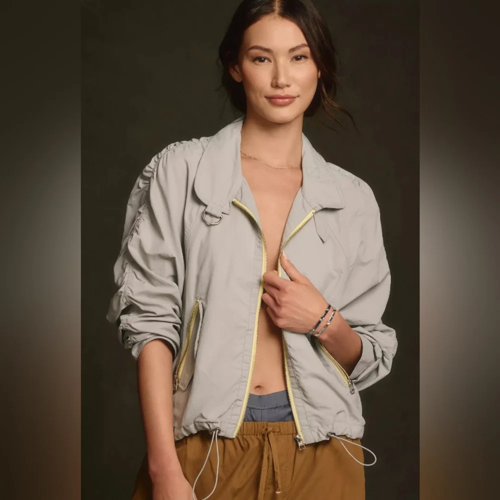 NWOT Daily Practice Anthropologie Windbreaker Size Medium - Picture 2 of 13